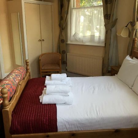 Railway Hotel Faversham Kültér fotó