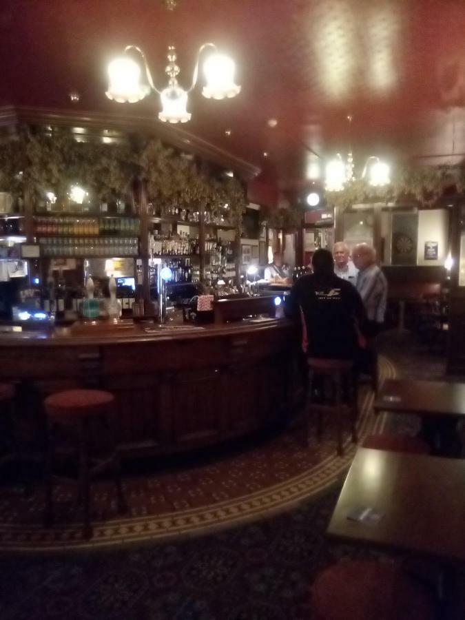 Railway Hotel Faversham Kültér fotó
